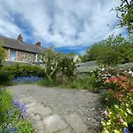 Feather Bed - Dog Friendly Lakeland Retreat With Log Burner & Garden Holiday home *