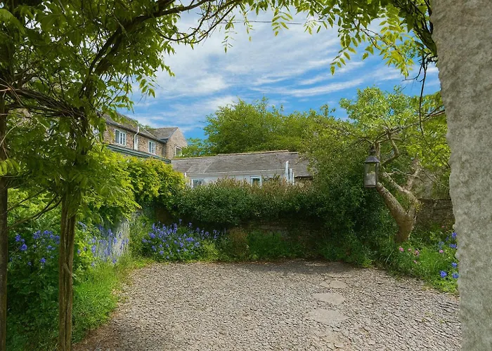 Feather Bed - Dog Friendly Lakeland Retreat With Log Burner & Garden