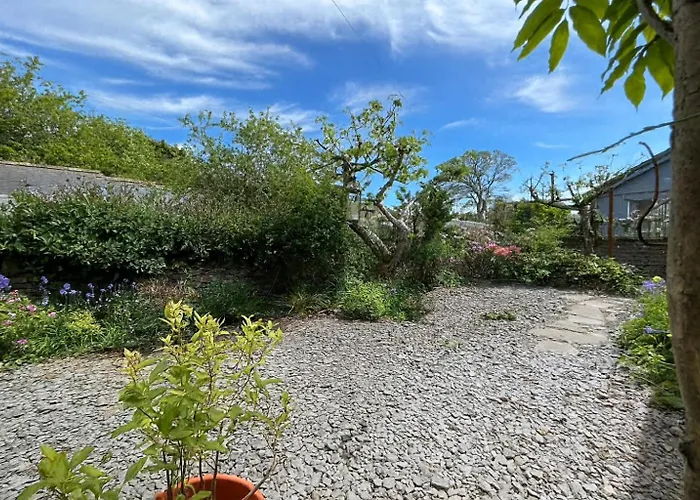 Feather Bed - Dog Friendly Lakeland Retreat With Log Burner & Garden Brayton (Cumberland)