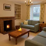 Feather Bed - Dog Friendly Lakeland Retreat With Log Burner & Garden * Brayton (Cumberland)